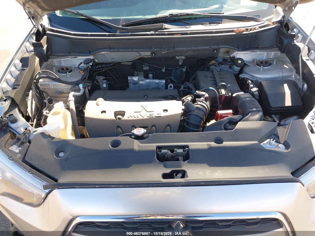 2014 Mitsubishi Outlander Sport SE photo 10