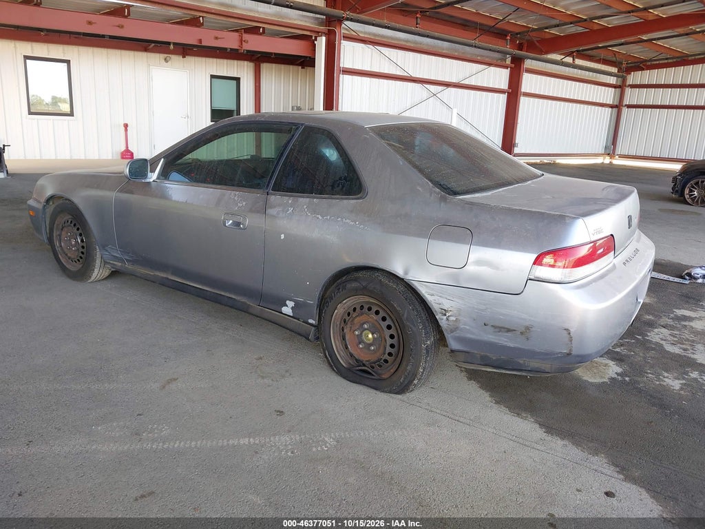 1999 Honda Prelude photo 3