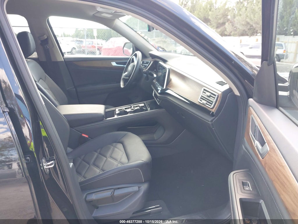 2026 Volkswagen Atlas SE With Technology photo 5