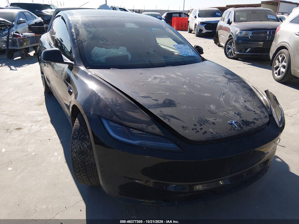TESLA MODEL 3 2024