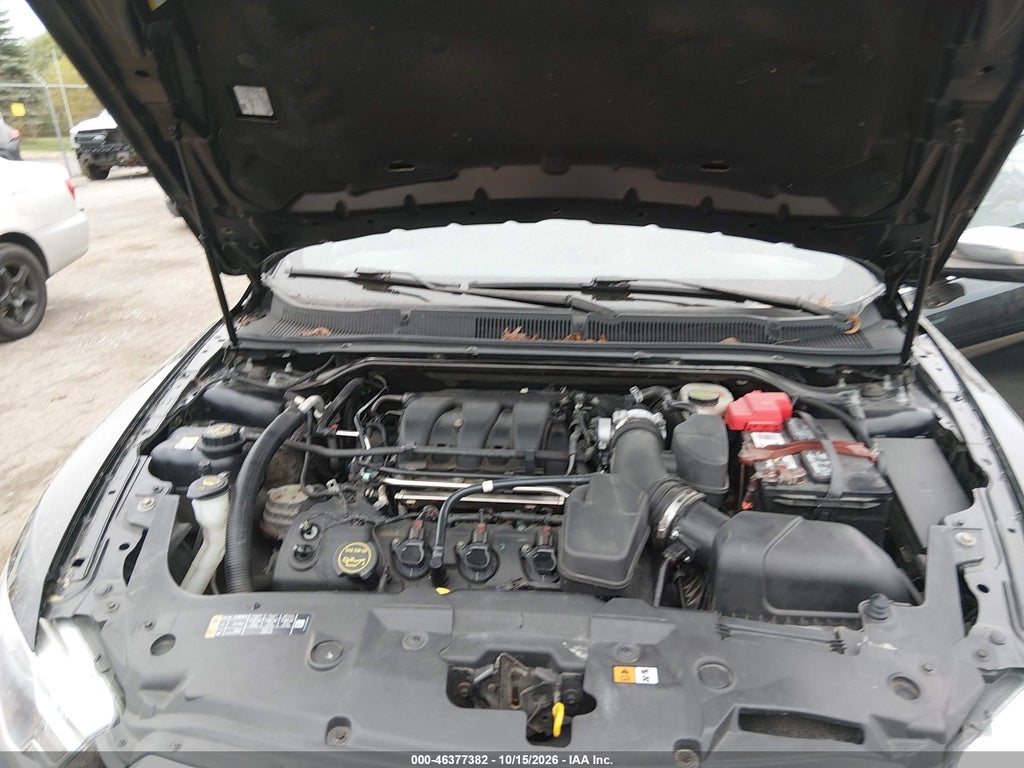 2015 Ford Taurus Limited photo 10