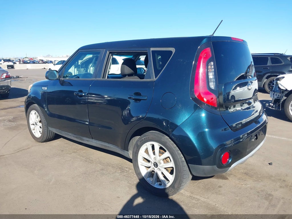 2017 Kia Soul + photo 6