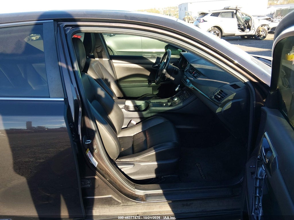 2011 Lexus CT 200H Premium photo 5