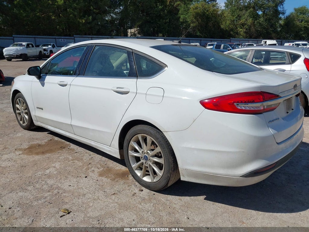 2017 Ford Fusion Hybrid SE photo 3