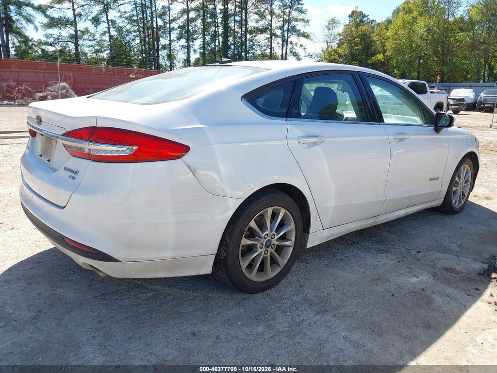 2017 Ford Fusion Hybrid SE photo 4