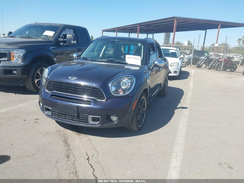 2014 Mini Countryman Cooper S photo 2