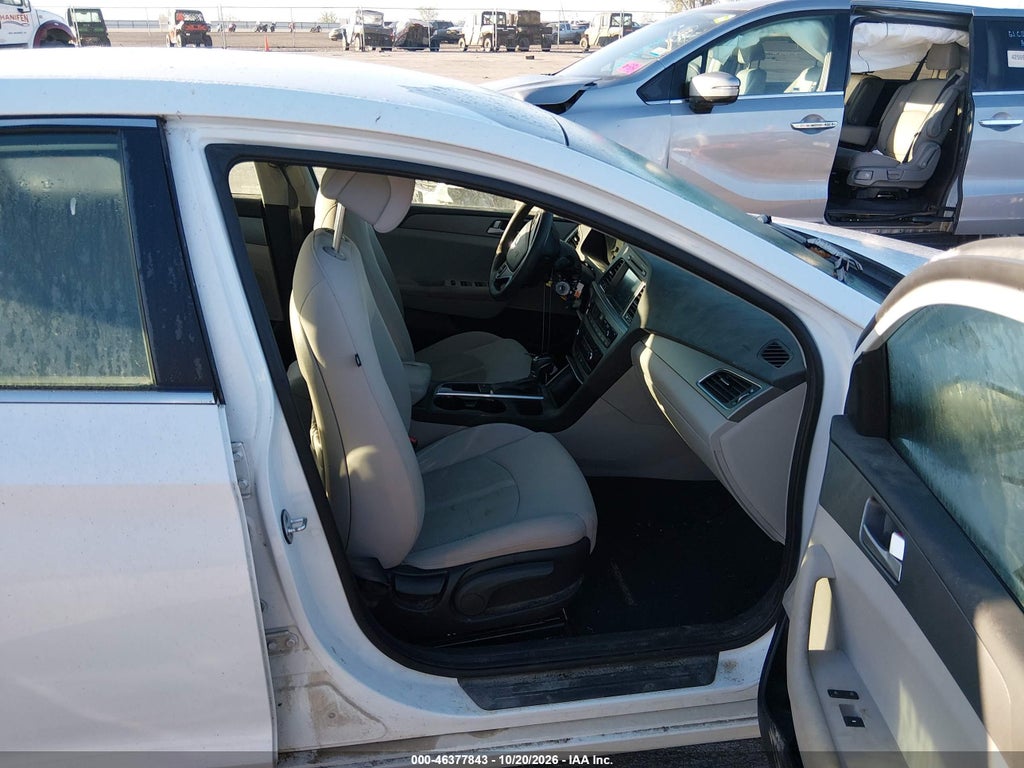 2016 Hyundai Sonata SE photo 5