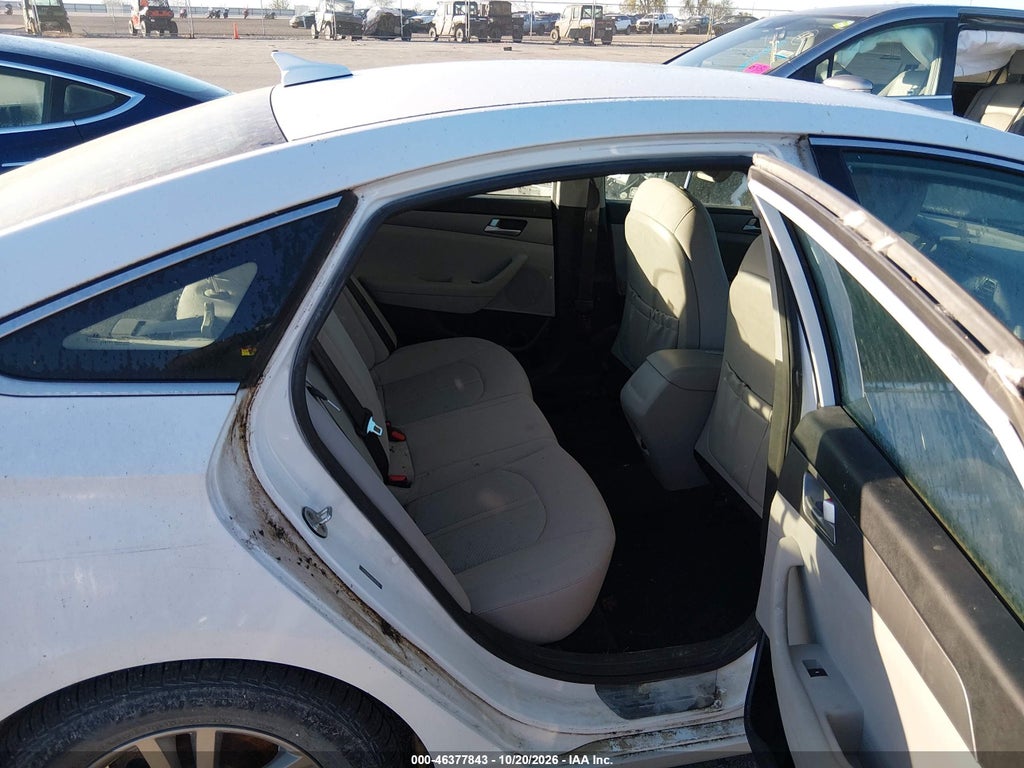 2016 Hyundai Sonata SE photo 8