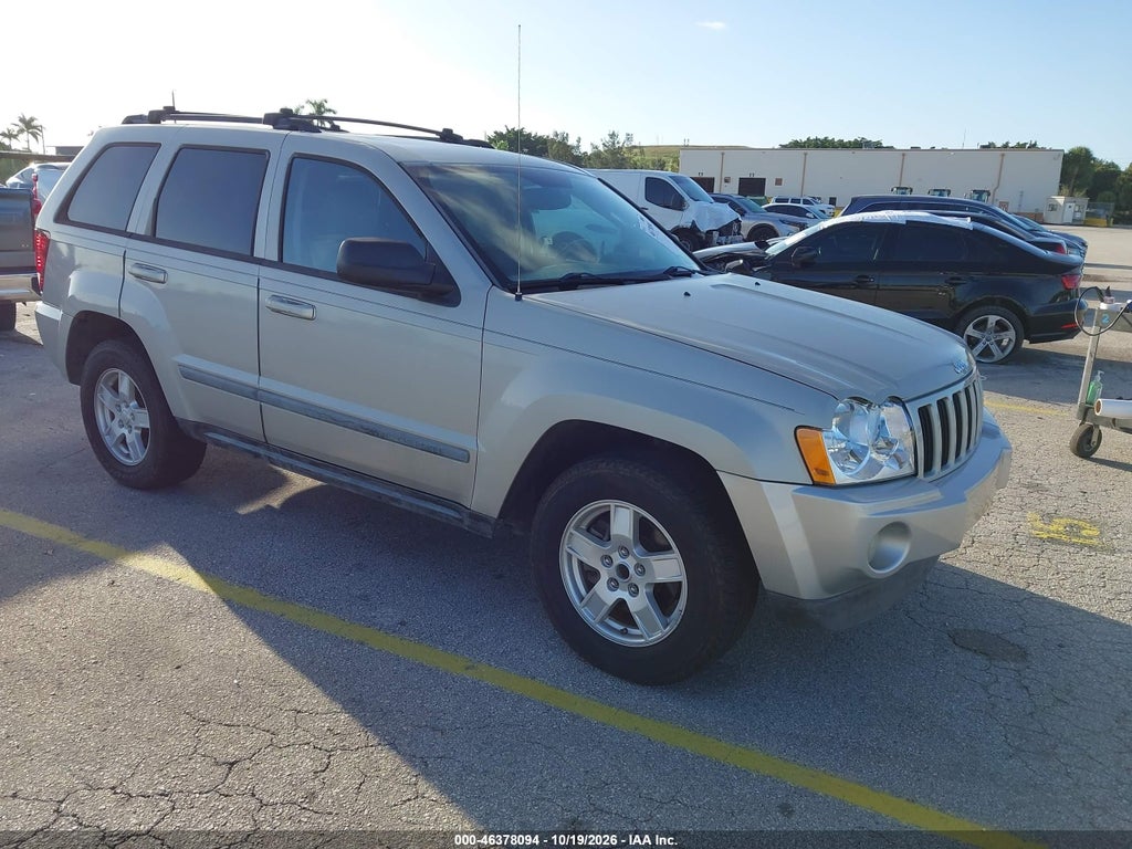 2007 Jeep Grand Cherokee Laredo photo 1