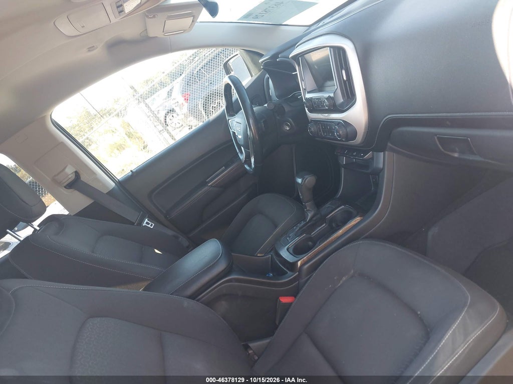 2015 GMC Canyon 2WD SLE photo 5