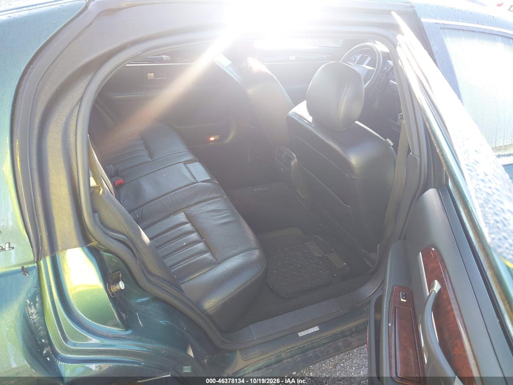 2007 Lincoln Town CAR Executive L photo 8