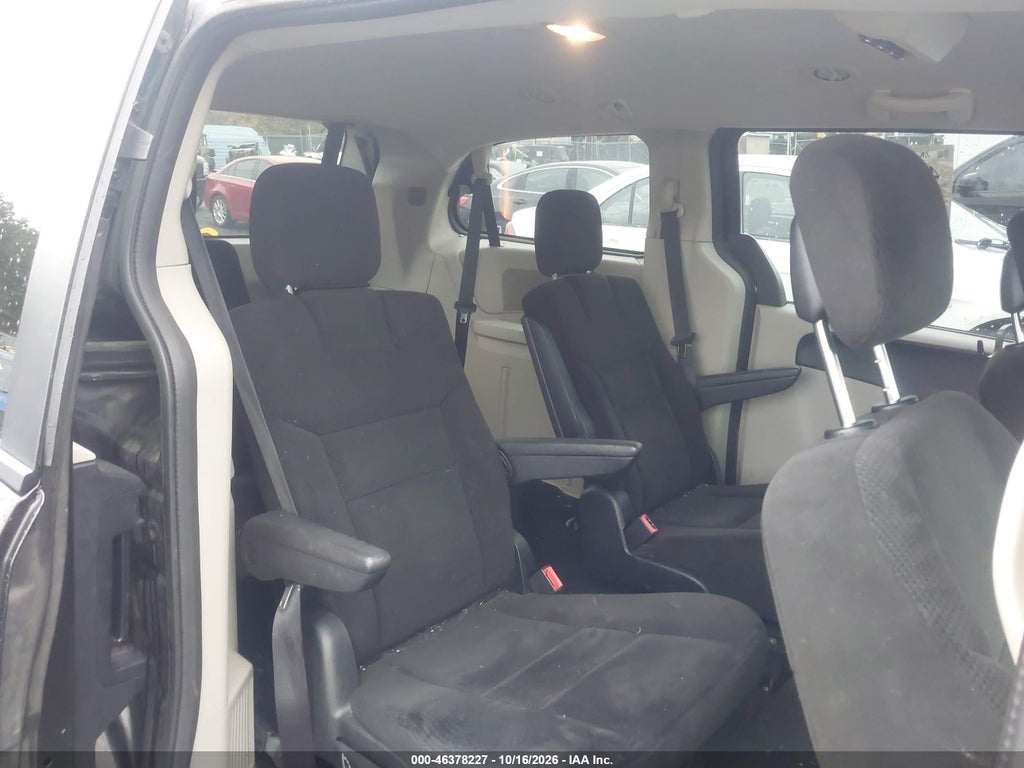 2016 Dodge Grand Caravan SXT photo 8