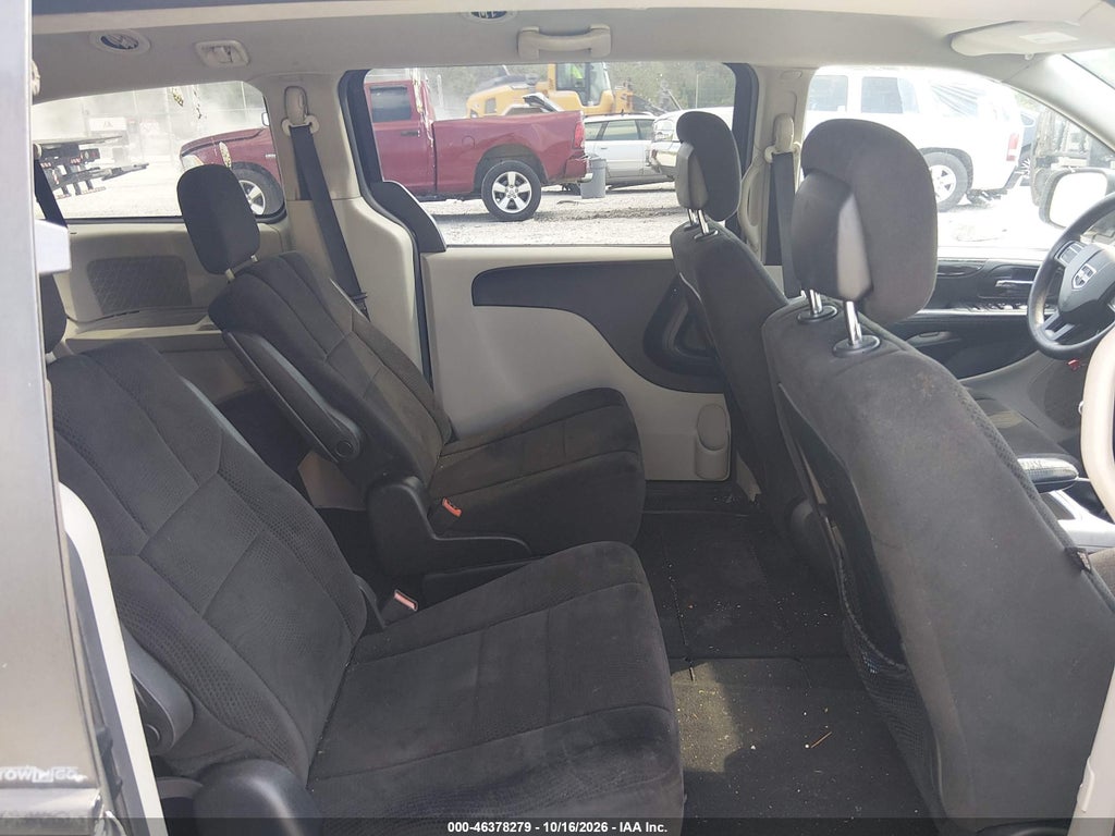 2013 Dodge Grand Caravan SXT photo 8