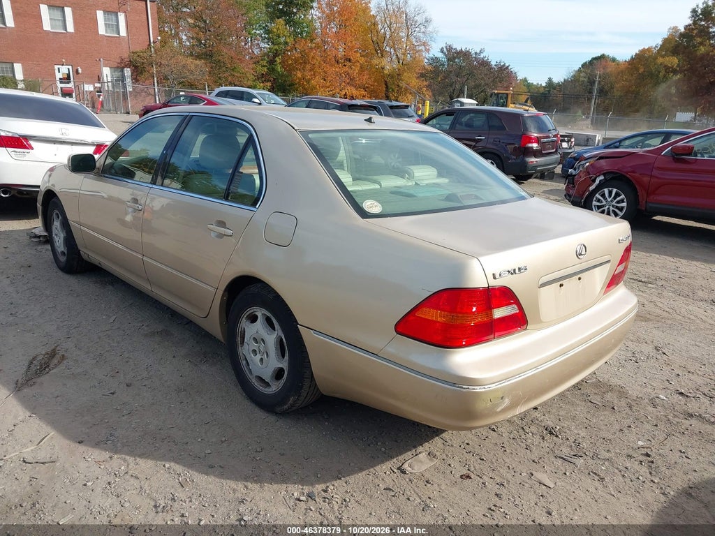 2001 Lexus LS 430 photo 3