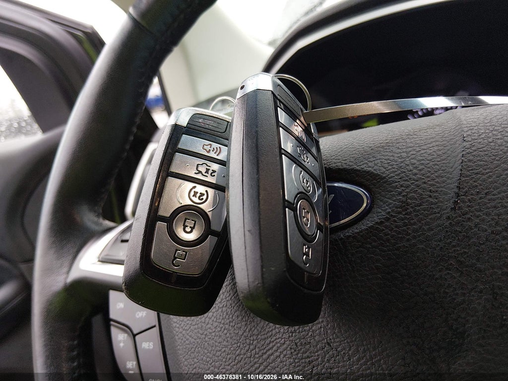 2018 Ford Edge SEL photo 11