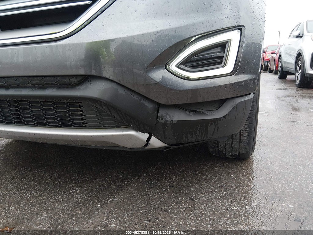 2018 Ford Edge SEL photo 6