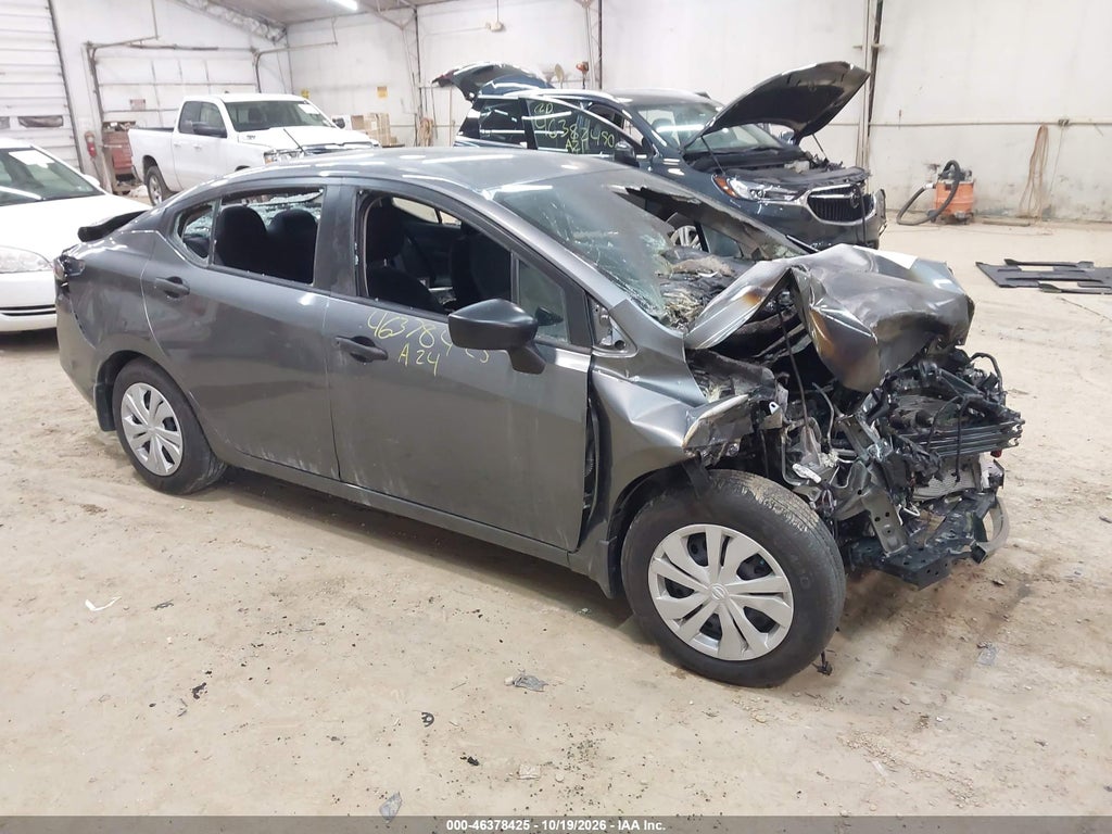 NISSAN VERSA 2024