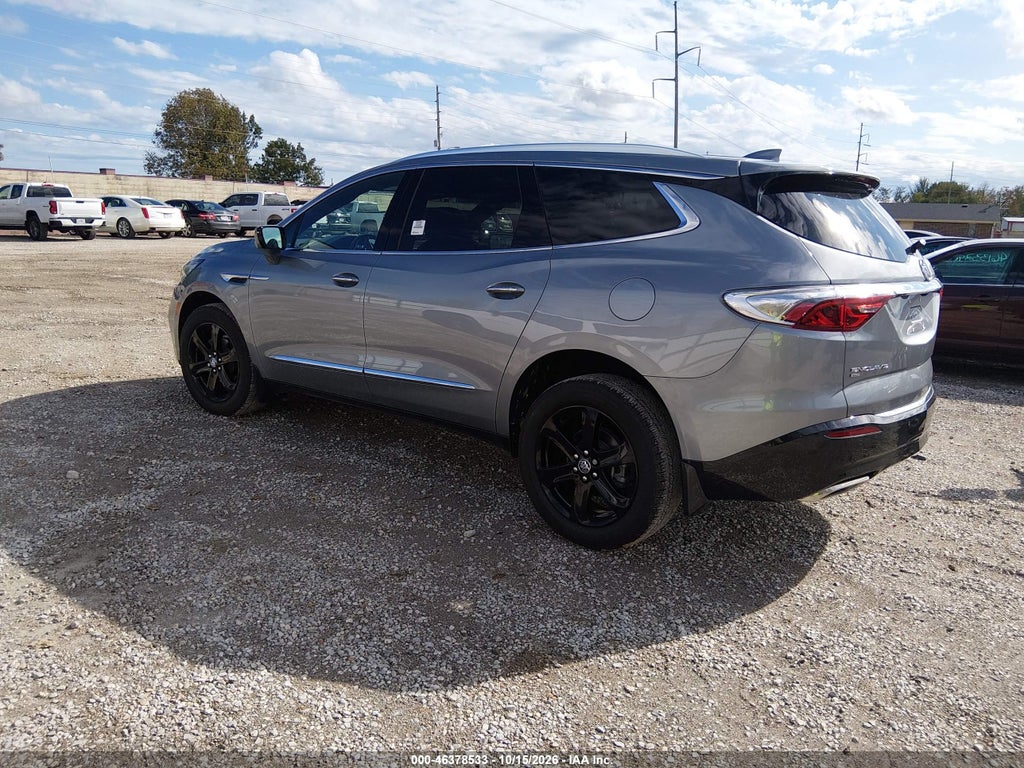 2023 Buick Enclave Essence AWD photo 3