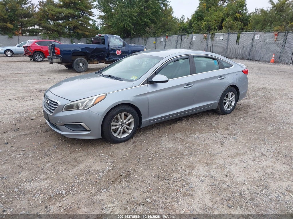 2017 Hyundai Sonata SE photo 2