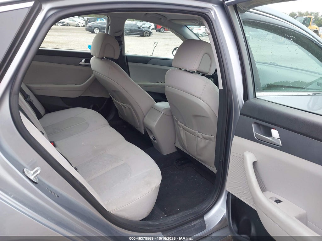 2017 Hyundai Sonata SE photo 8