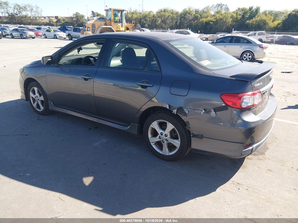2013 Toyota Corolla S photo 3