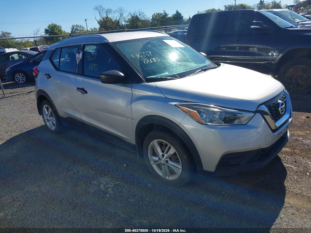 2018 Nissan Kicks S photo 1