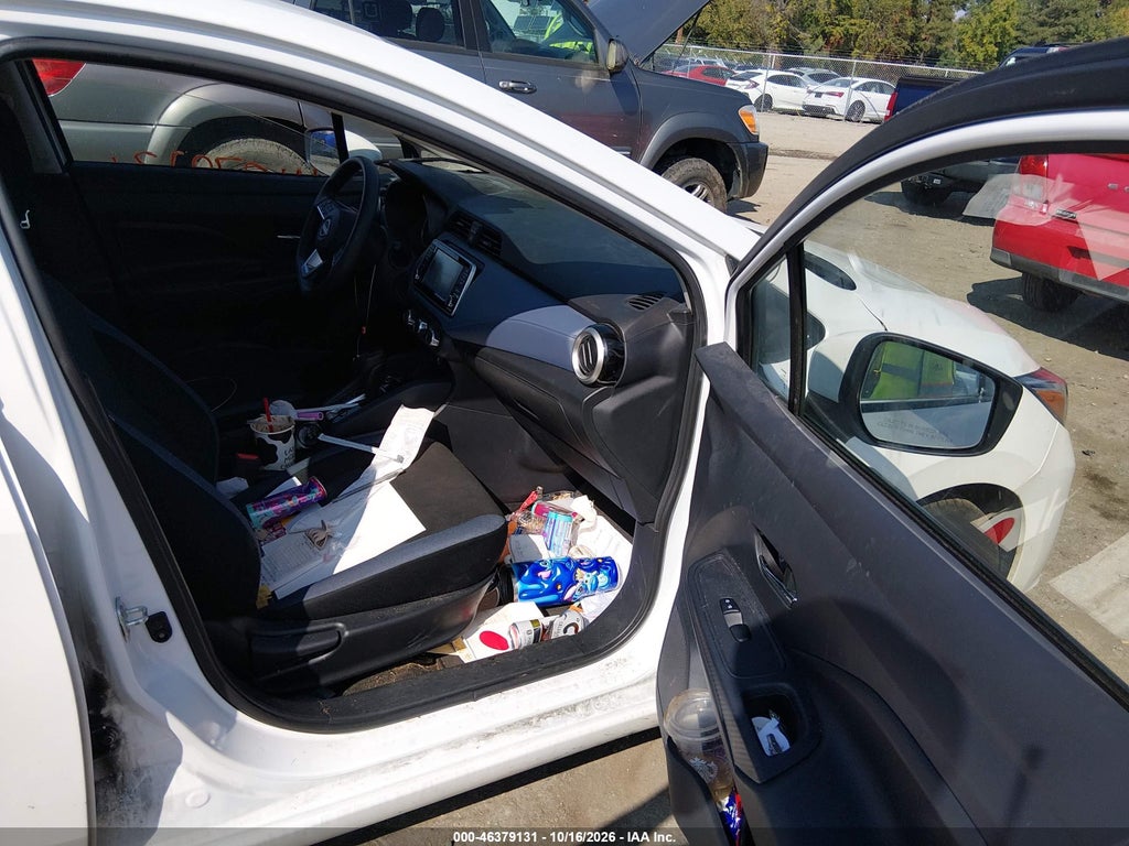 2024 Nissan Versa 1.6 SV photo 5