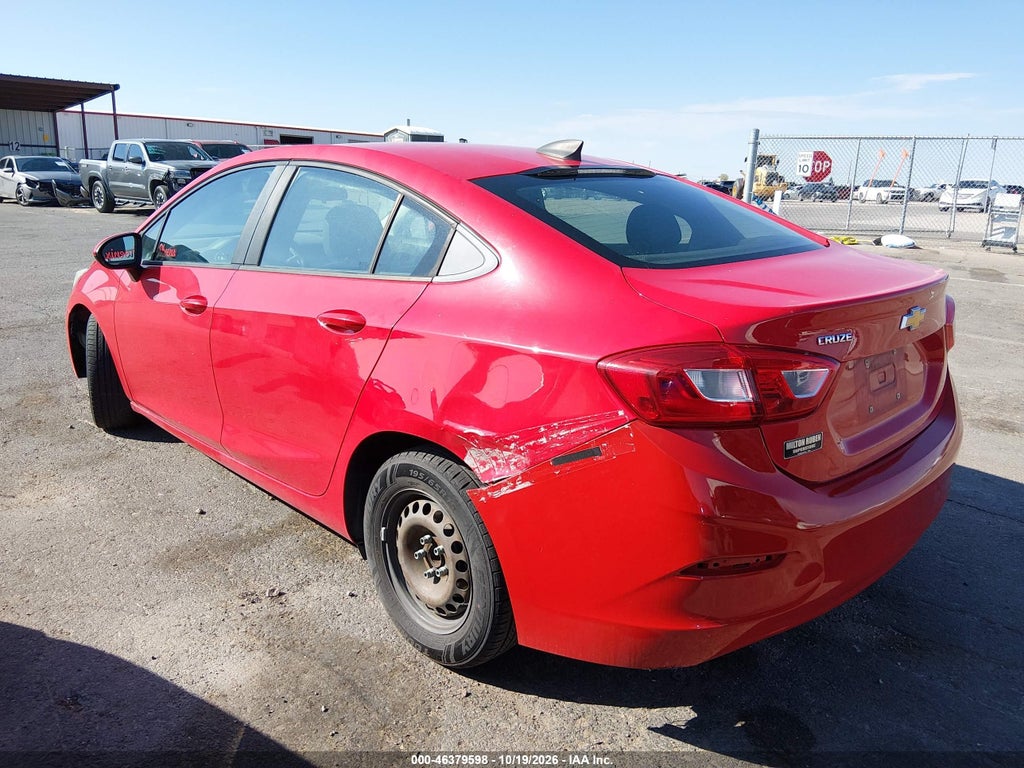 2018 Chevrolet Cruze LS Auto photo 3