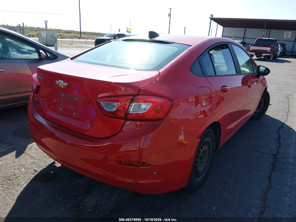 2018 Chevrolet Cruze LS Auto photo 4