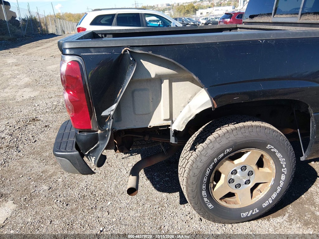 2005 Chevrolet Silverado 1500 LS photo 6