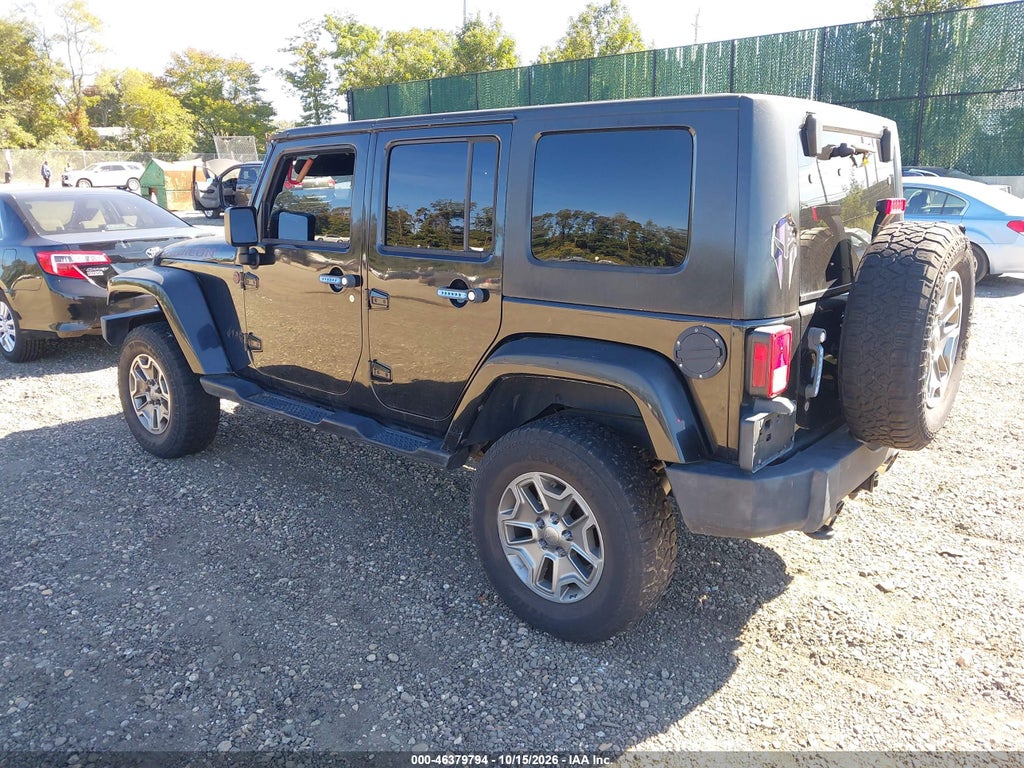 2016 Jeep Wrangler Unlimited Rubicon photo 3