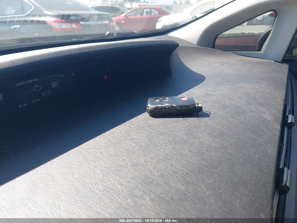 2012 Toyota Prius TWO photo 11