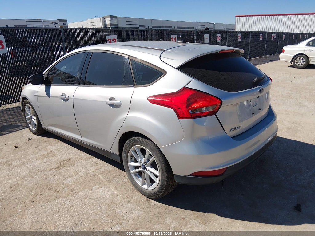 2018 Ford Focus SE photo 3