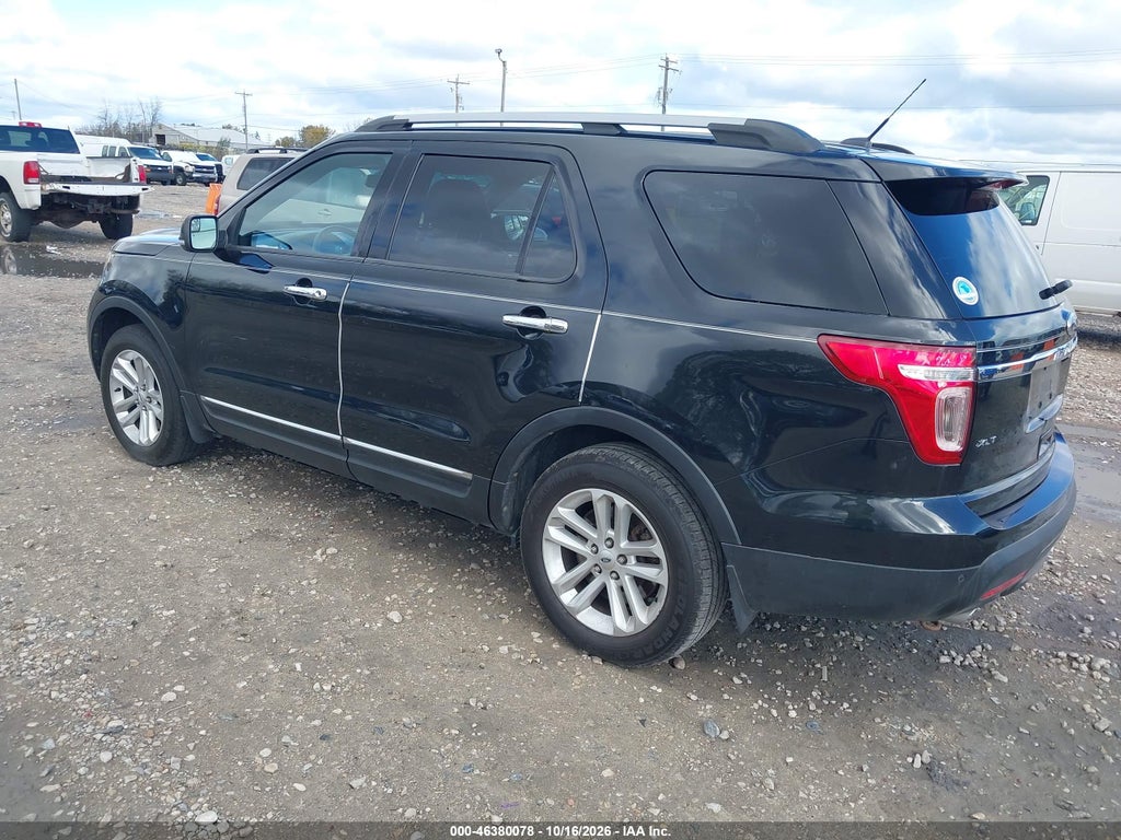 2013 Ford Explorer XLT photo 3