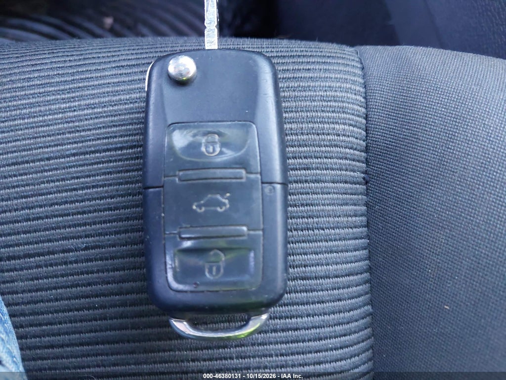 2008 Volkswagen Rabbit S photo 11