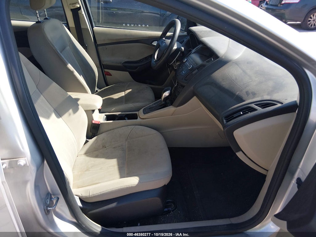 2018 Ford Focus SE photo 5