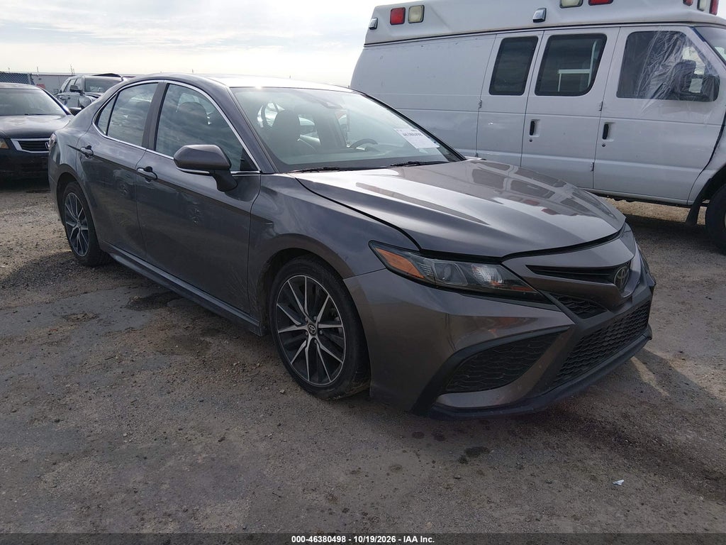 TOYOTA CAMRY 2023