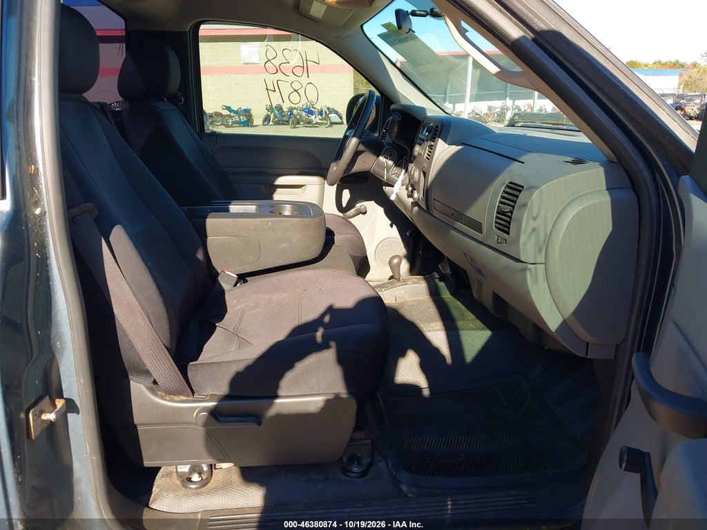 2010 Chevrolet Silverado 1500 Work Truck photo 5