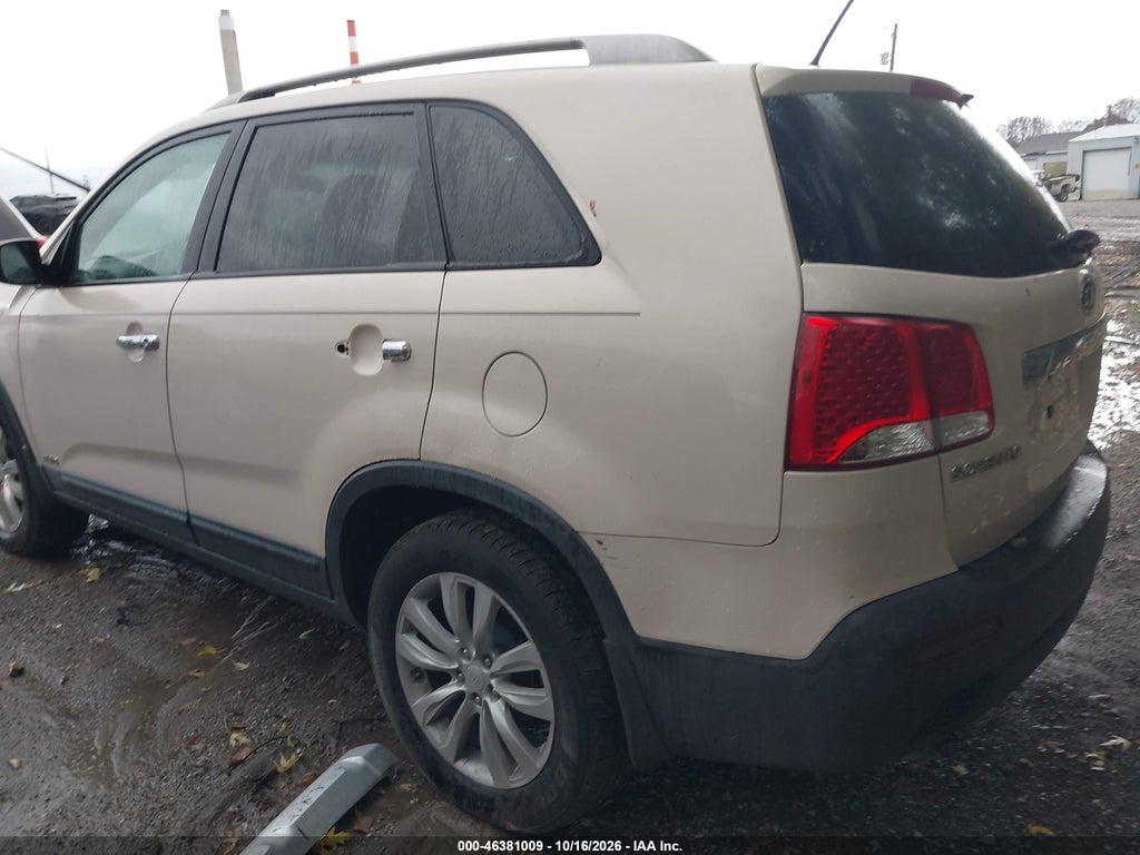 2011 Kia Sorento LX V6 photo 6