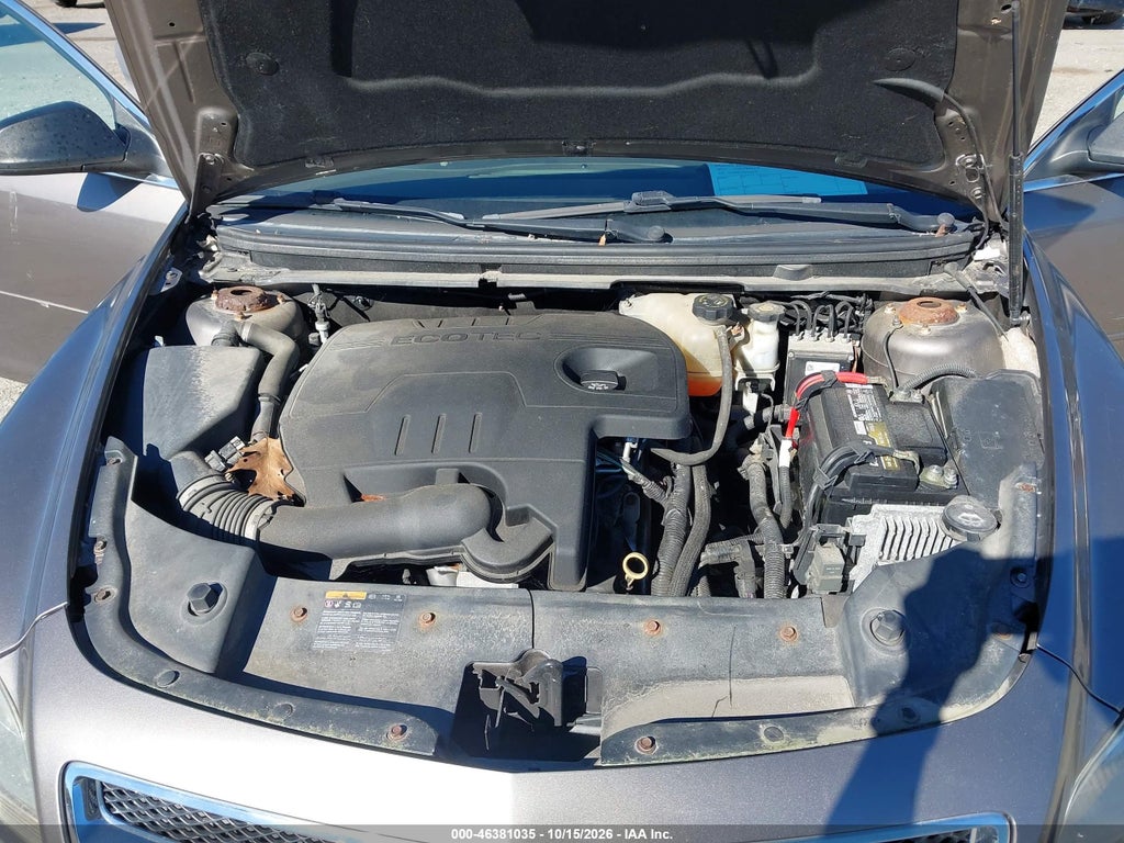 2011 Chevrolet Malibu LS photo 10