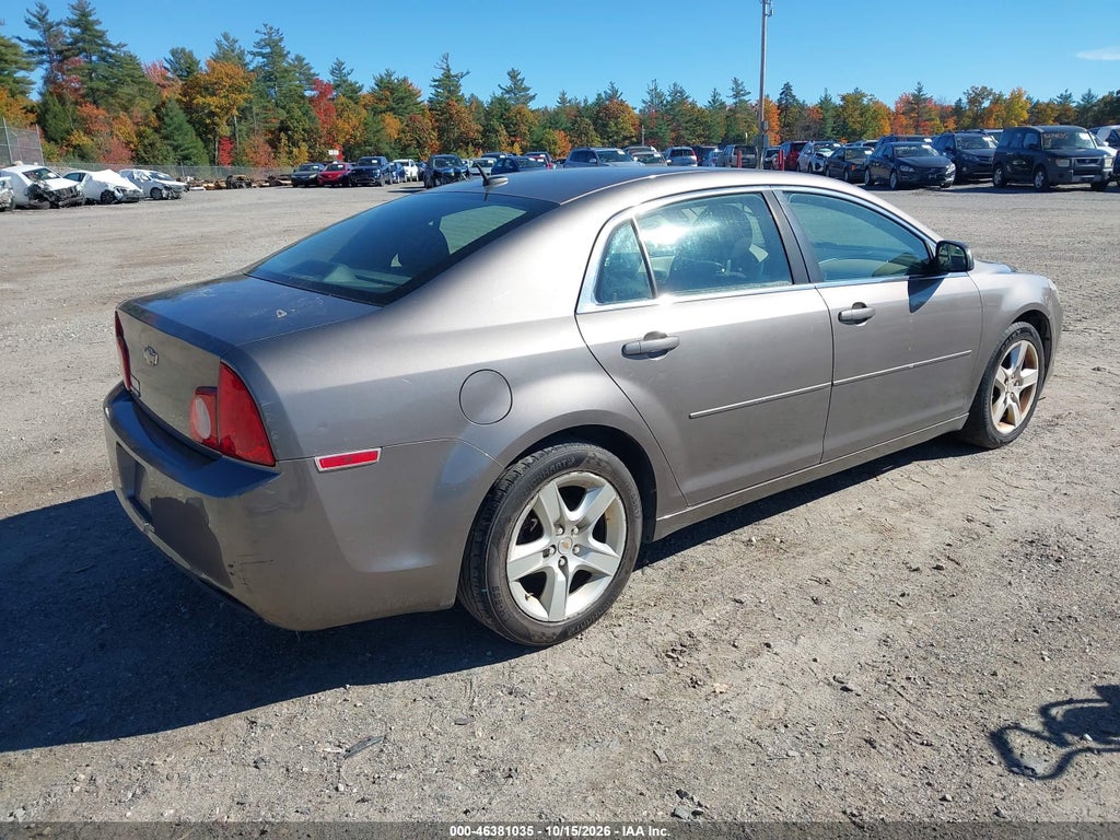2011 Chevrolet Malibu LS photo 4