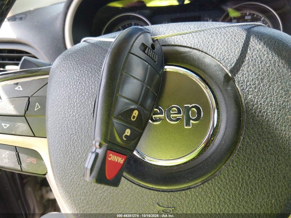 2016 Jeep Cherokee Latitude photo 11