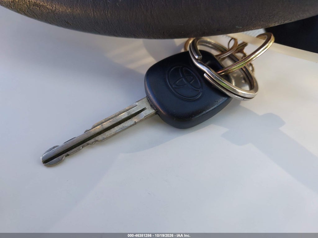 2007 Toyota Corolla CE photo 11