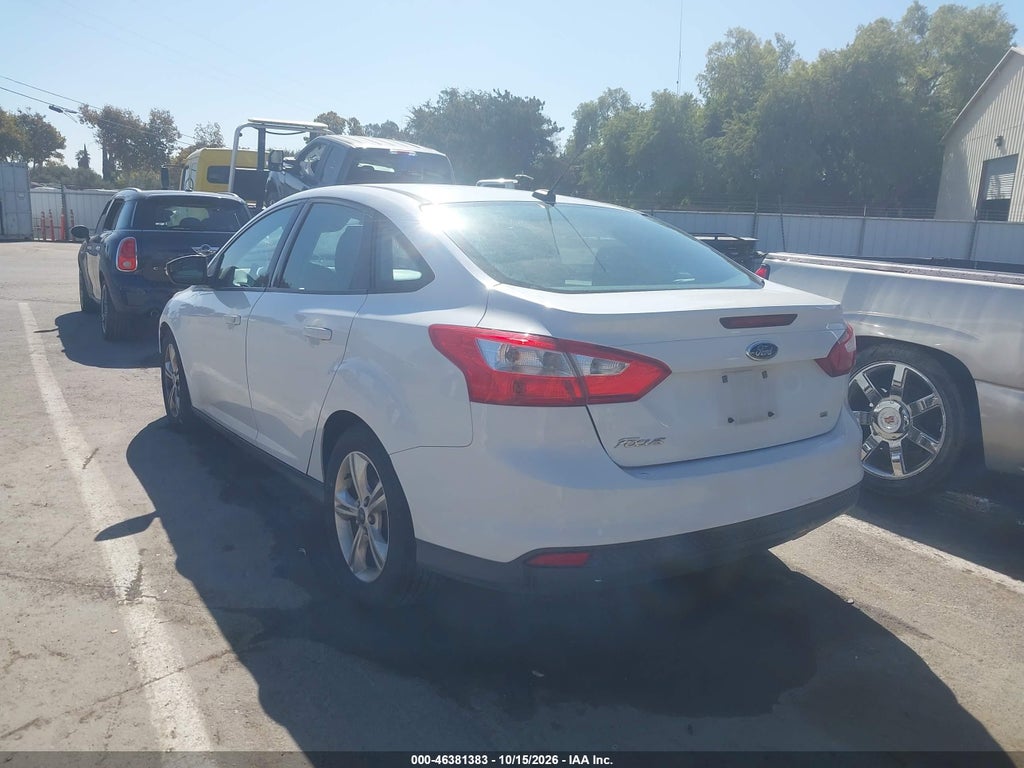 2014 Ford Focus SE photo 3