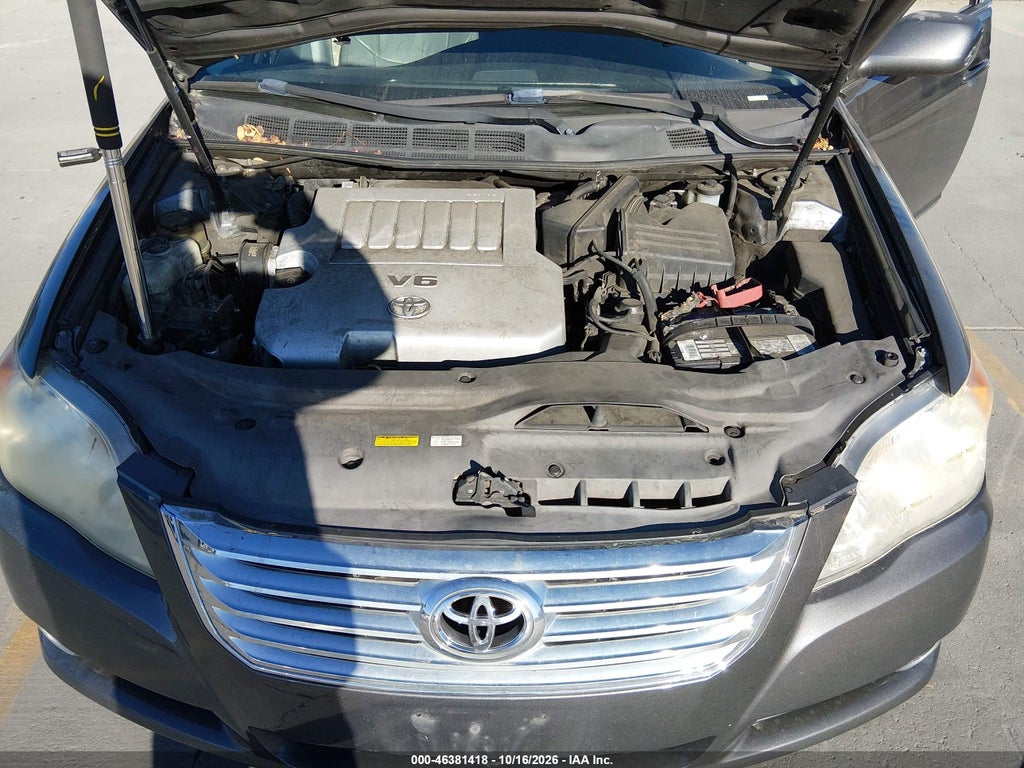 2010 Toyota Avalon XLS photo 10
