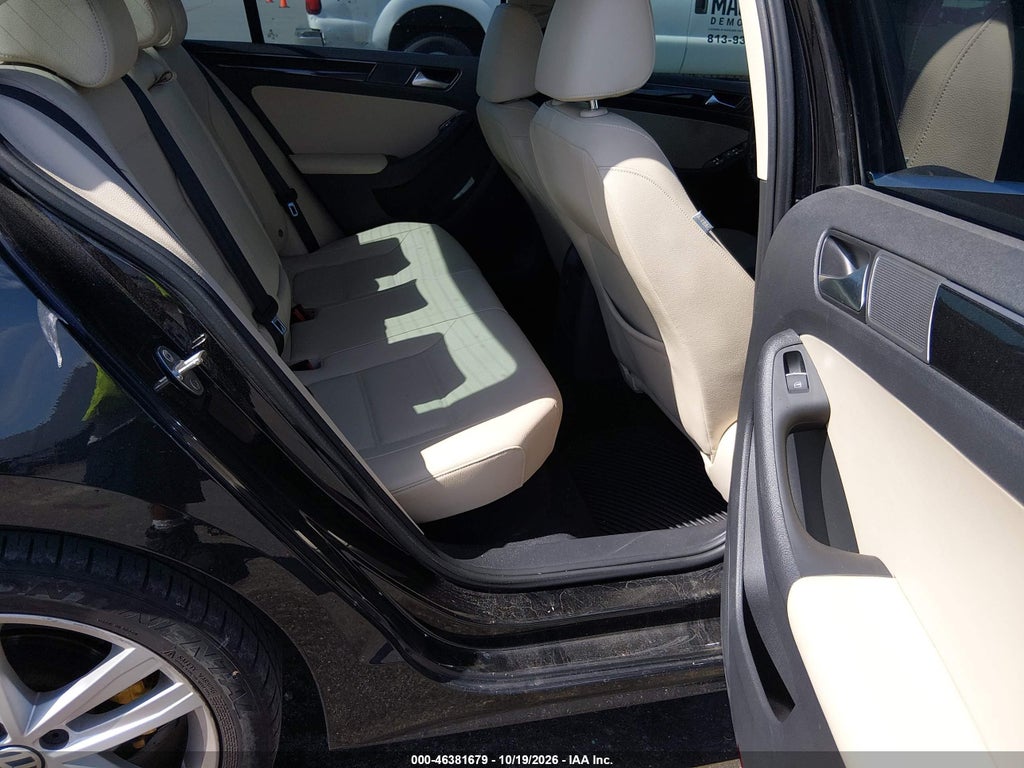 2017 Volkswagen Jetta 1.8T SEL/1.8T SEL Premium photo 8