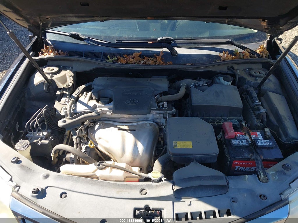 2012 Toyota Camry LE photo 10