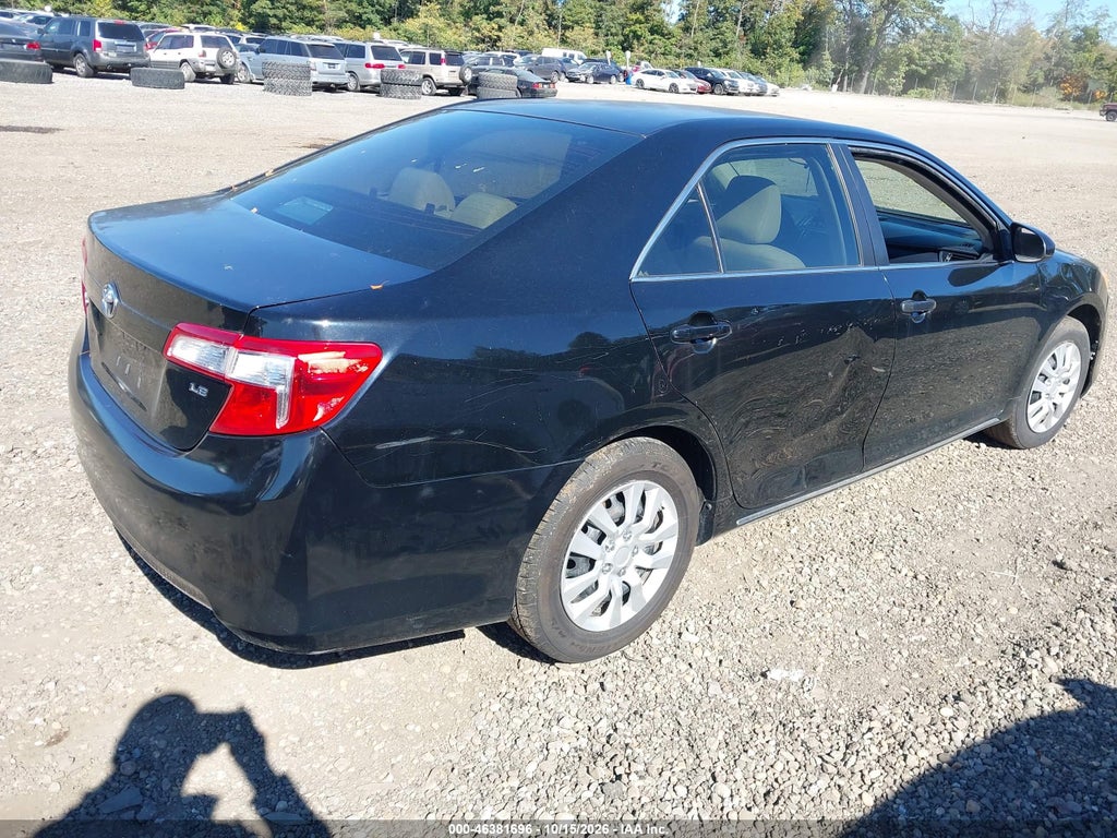 2012 Toyota Camry LE photo 6