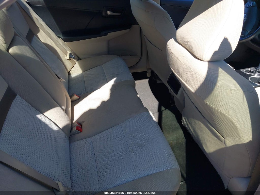 2012 Toyota Camry LE photo 8