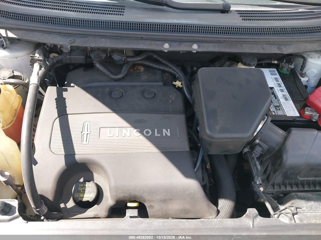 2013 Lincoln MKX photo 10